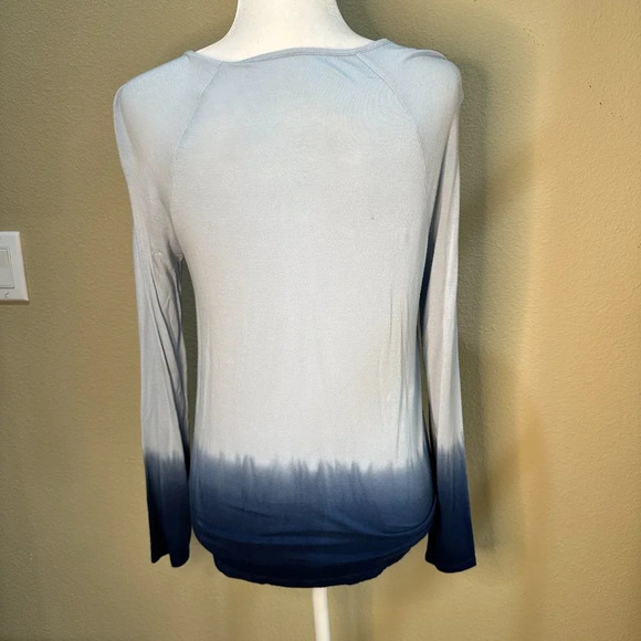 AMERICAN EAGLE Soft & Sexy Ombre Balloon Sleeve T Top with Neck Detail - size XS - Picture 6 of 7